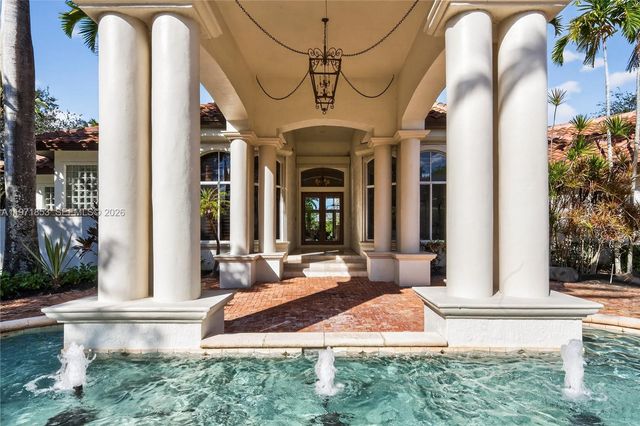 3520 Paddock Rd, Weston, FL 33331