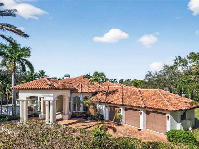 3520 Paddock Rd, Weston, FL 33331