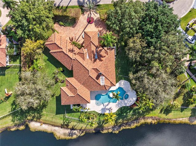 3520 Paddock Rd, Weston, FL 33331