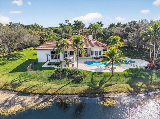 3520 Paddock Rd, Weston, FL 33331