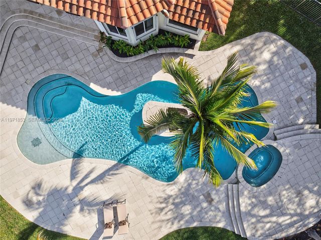 3520 Paddock Rd, Weston, FL 33331