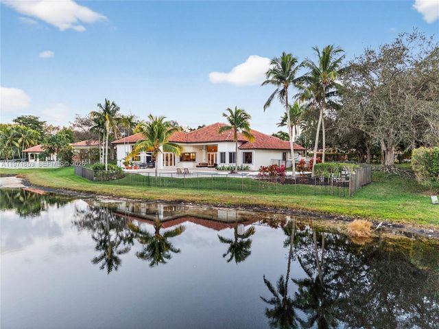 3520 Paddock Rd, Weston, FL 33331