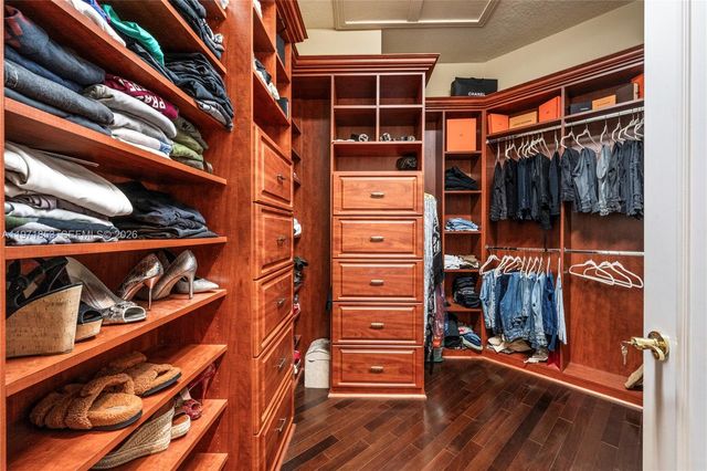 3520 Paddock Rd, Weston, FL 33331