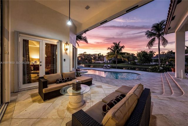 3520 Paddock Rd, Weston, FL 33331