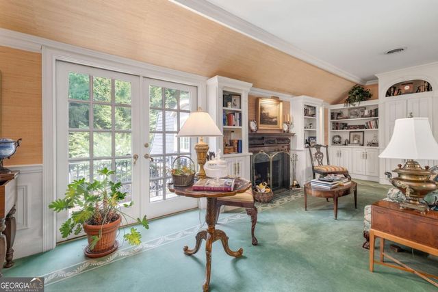 885 Glenwood Drive, Gainesville, GA 30501