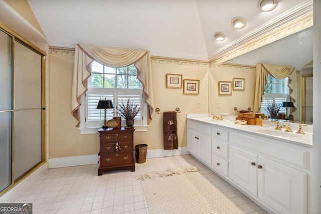 885 Glenwood Drive, Gainesville, GA 30501
