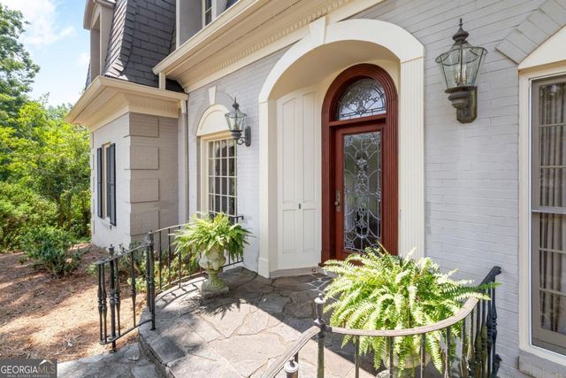 885 Glenwood Drive, Gainesville, GA 30501