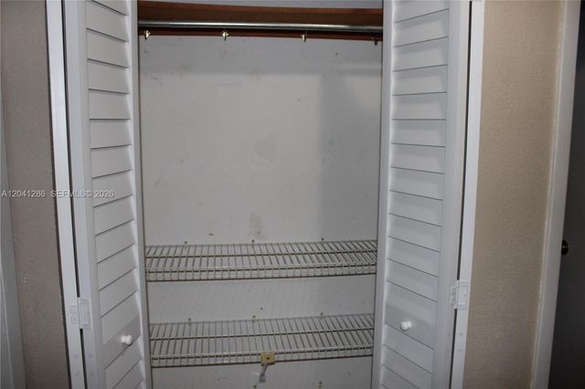5446 W 26th Ave C-20, Hialeah, FL 33016