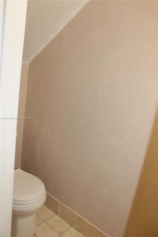 5446 W 26th Ave C-20, Hialeah, FL 33016