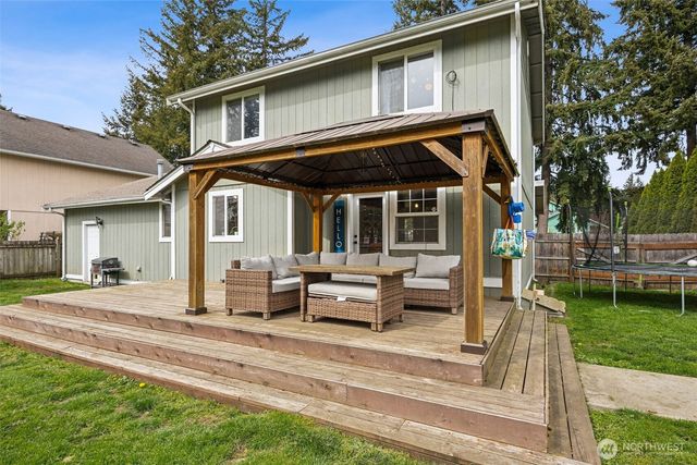 15418 Scenic Shores Drive SE, Yelm, WA 98597