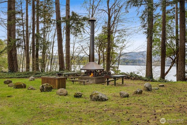 15418 Scenic Shores Drive SE, Yelm, WA 98597