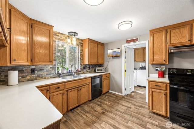 15418 Scenic Shores Drive SE, Yelm, WA 98597
