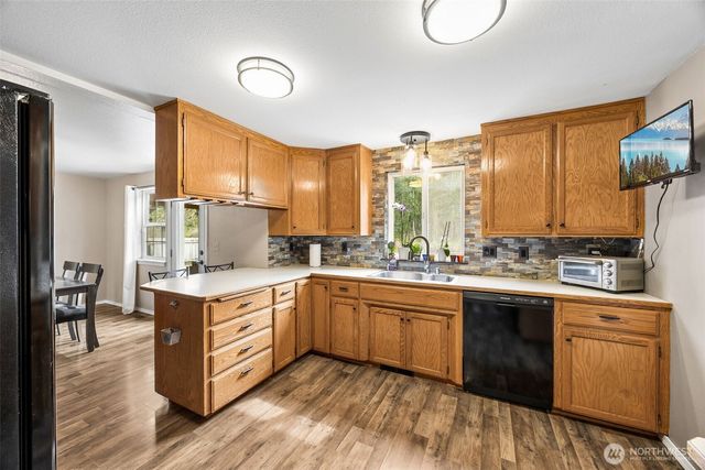 15418 Scenic Shores Drive SE, Yelm, WA 98597