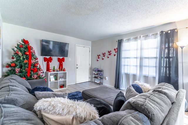 2433 CHASE AVENUE, Sanford, FL 32771