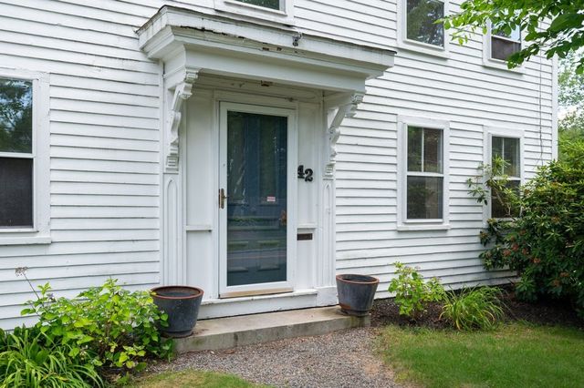 42 Elm Street, Georgetown, MA 01833
