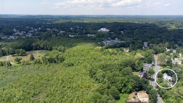 42 Elm Street, Georgetown, MA 01833