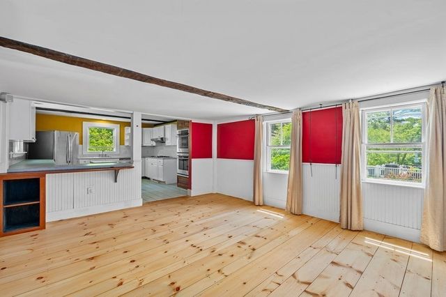 42 Elm Street, Georgetown, MA 01833