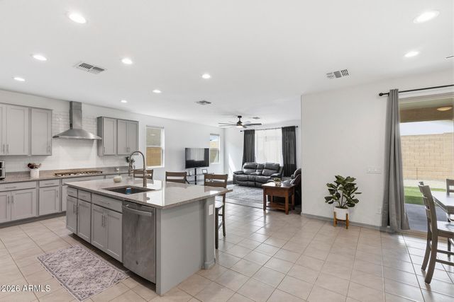 17810 W STRAIGHT ARROW Lane, Surprise, AZ 85387