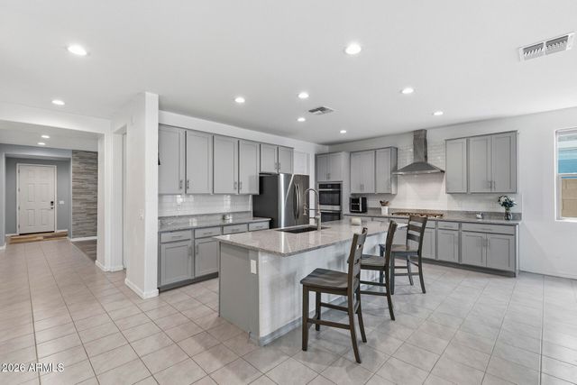 17810 W STRAIGHT ARROW Lane, Surprise, AZ 85387