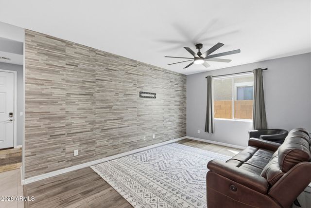 17810 W STRAIGHT ARROW Lane, Surprise, AZ 85387