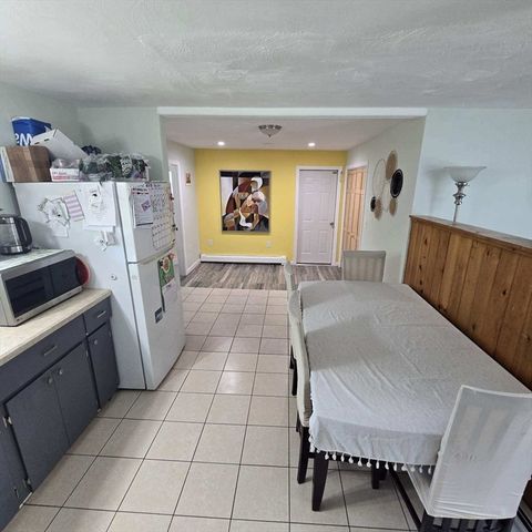 44 Leahy Rd, Brockton, MA 02302