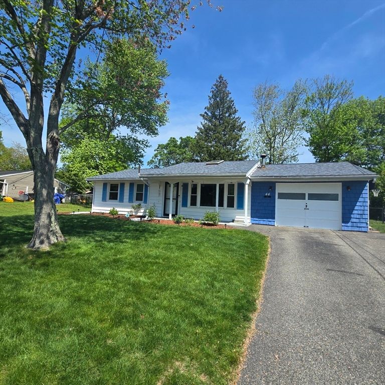 44 Leahy Rd, Brockton, MA 02302