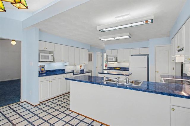 2500 Long Creek DR, Virginia Beach, VA 23451