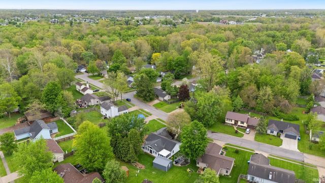 5932 Horseshoe Bend, Fort Wayne, IN 46825