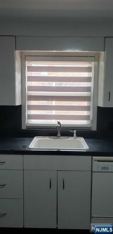 404 9th Street 2, Palisades Park, NJ 07650