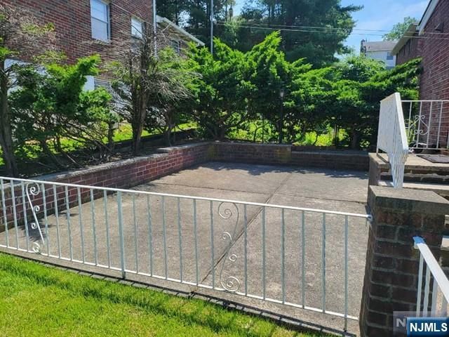 404 9th Street 2, Palisades Park, NJ 07650