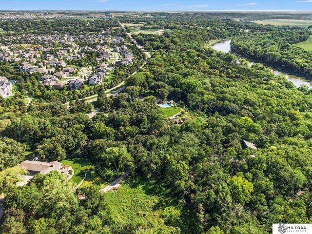 21936 Rustic Ridge Road, Omaha, NE 68022