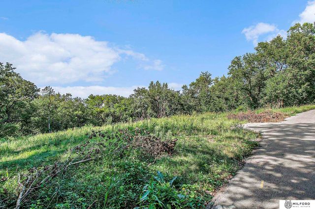 21936 Rustic Ridge Road, Omaha, NE 68022