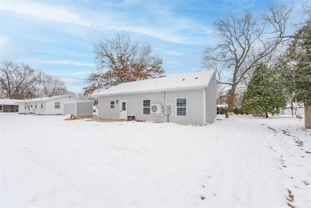 1002 Clausen Avenue, Three Rivers, MI 49093