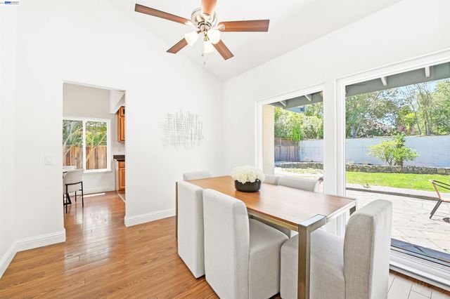 467 Lowell Pl, Fremont, CA 94536