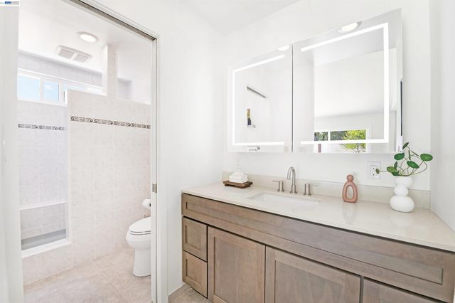 467 Lowell Pl, Fremont, CA 94536