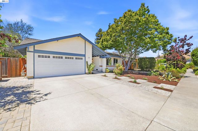 467 Lowell Pl, Fremont, CA 94536