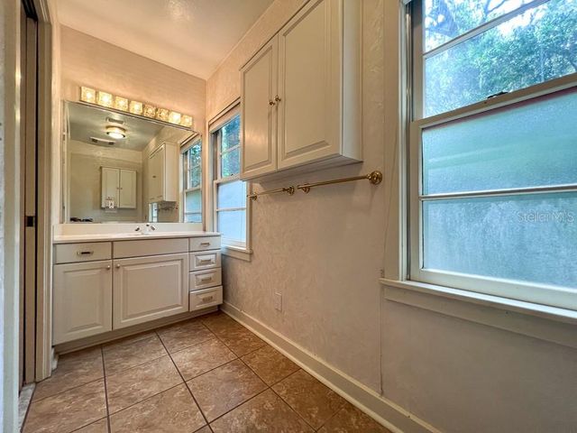 411 NW 26TH STREET, Gainesville, FL 32607