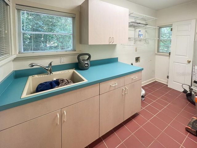 411 NW 26TH STREET, Gainesville, FL 32607
