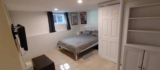 22 Hingham St x, Cambridge, MA 02138