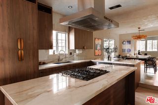 1216 N Virgil Avenue, Los Angeles, CA 90029