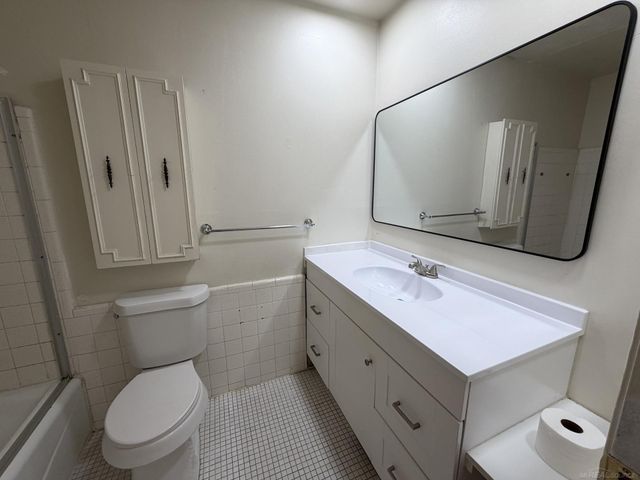 39435 Van Dyke Avenue, Sterling Heights, MI 48313
