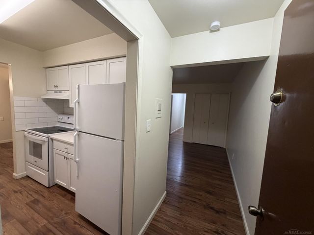 39435 Van Dyke Avenue, Sterling Heights, MI 48313