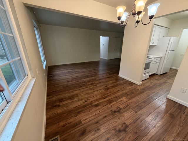 39435 Van Dyke Avenue, Sterling Heights, MI 48313