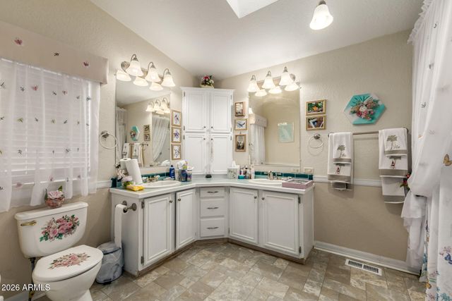 2035 E CARLISE Road, Phoenix, AZ 85086