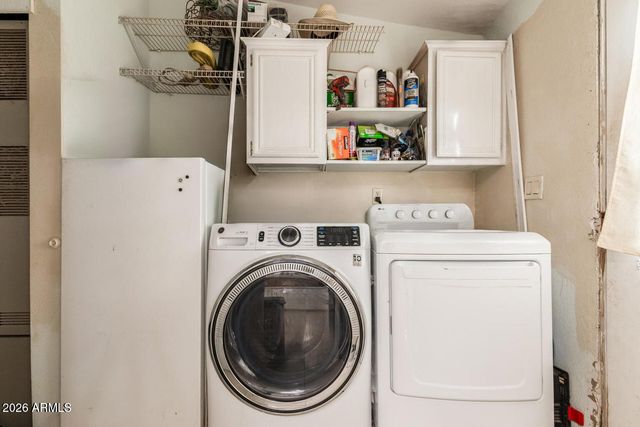 2035 E CARLISE Road, Phoenix, AZ 85086