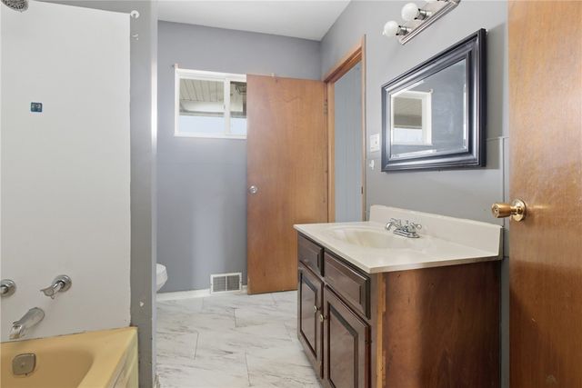 1809 Garfield St, Aliquippa, PA 15001