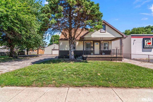 2413 E North Grand Avenue, Springfield, IL 62702