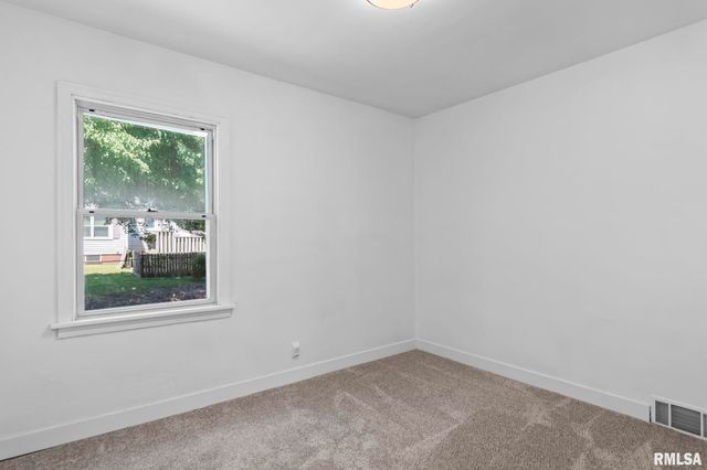 2413 E North Grand Avenue, Springfield, IL 62702