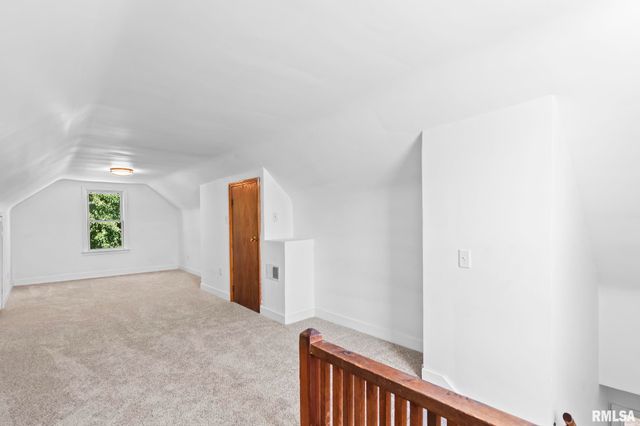 2413 E North Grand Avenue, Springfield, IL 62702