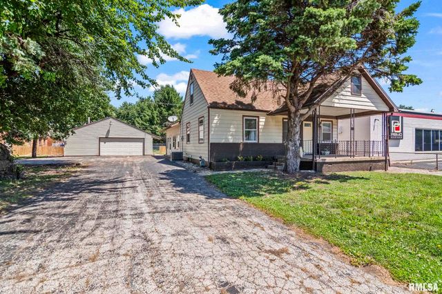 2413 E North Grand Avenue, Springfield, IL 62702
